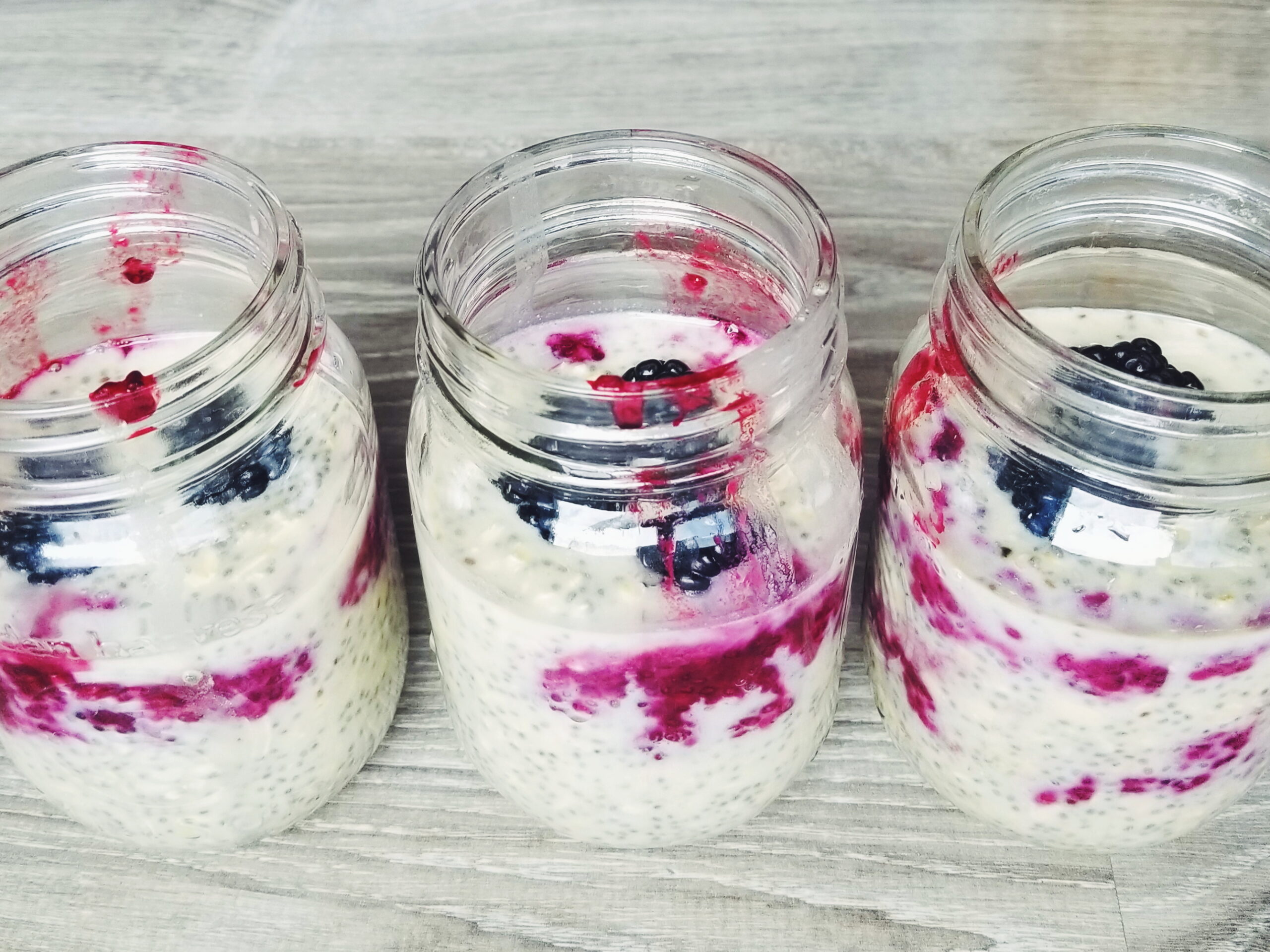 Fresh Blackberry Protein Overnight Oats