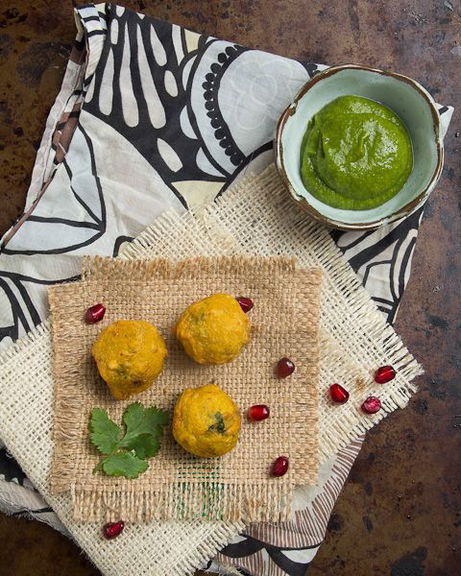 Batata Vada (Spicy Potato Fritters)