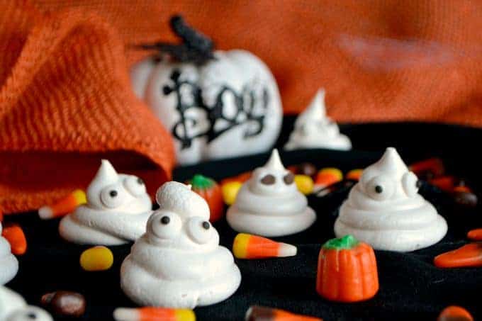 Halloween Ghost Meringues
