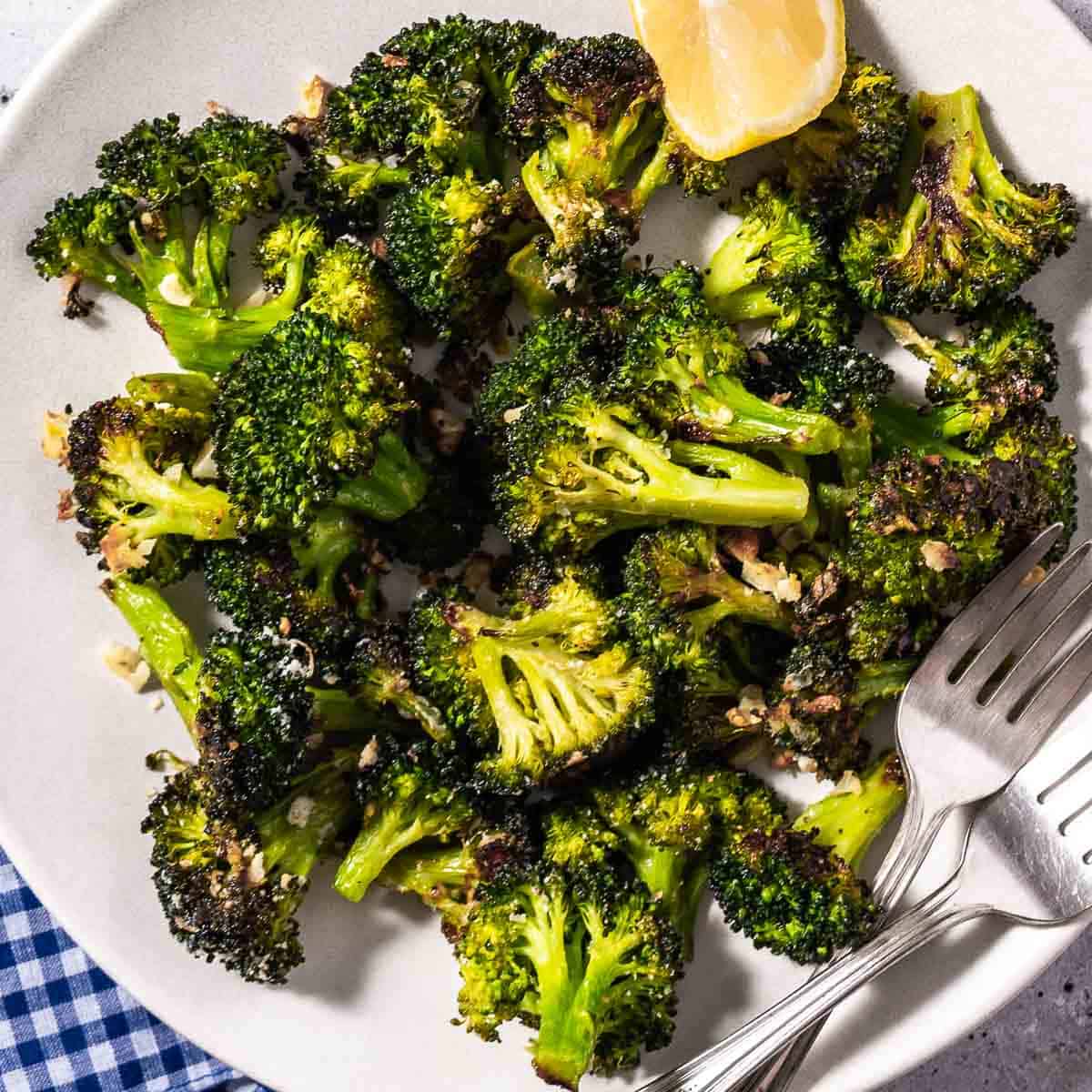 broccoli and toasted garlic with cheese
